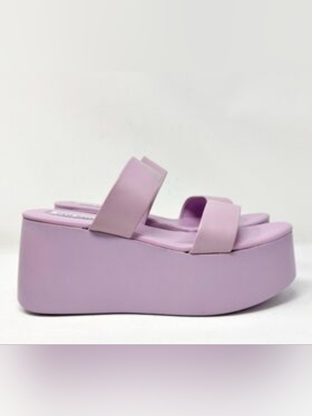 Steve Madden Size 7 Platform Slide Sandals in Lavender Euc,leather